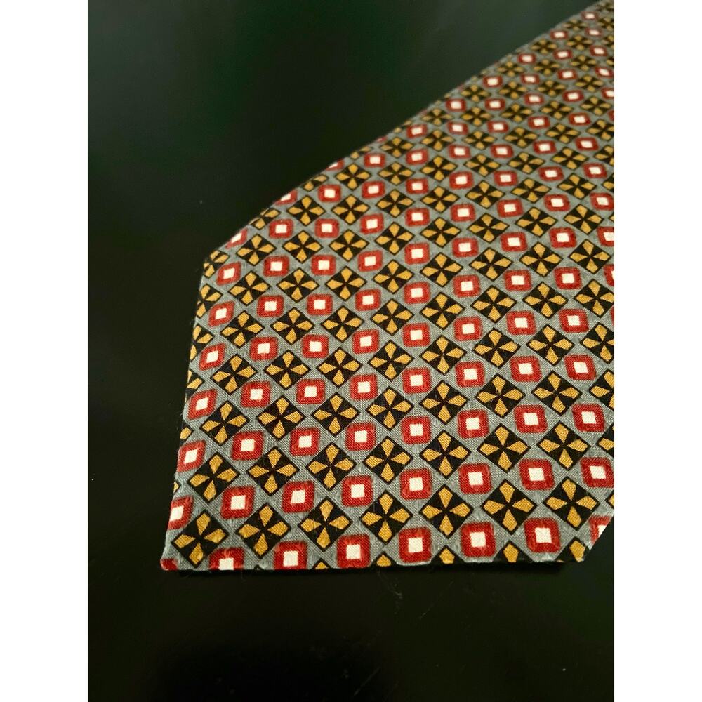 JHANE BARNES Gray w/Multicolored Geometric Floral Silk Tie/ Made in Japan